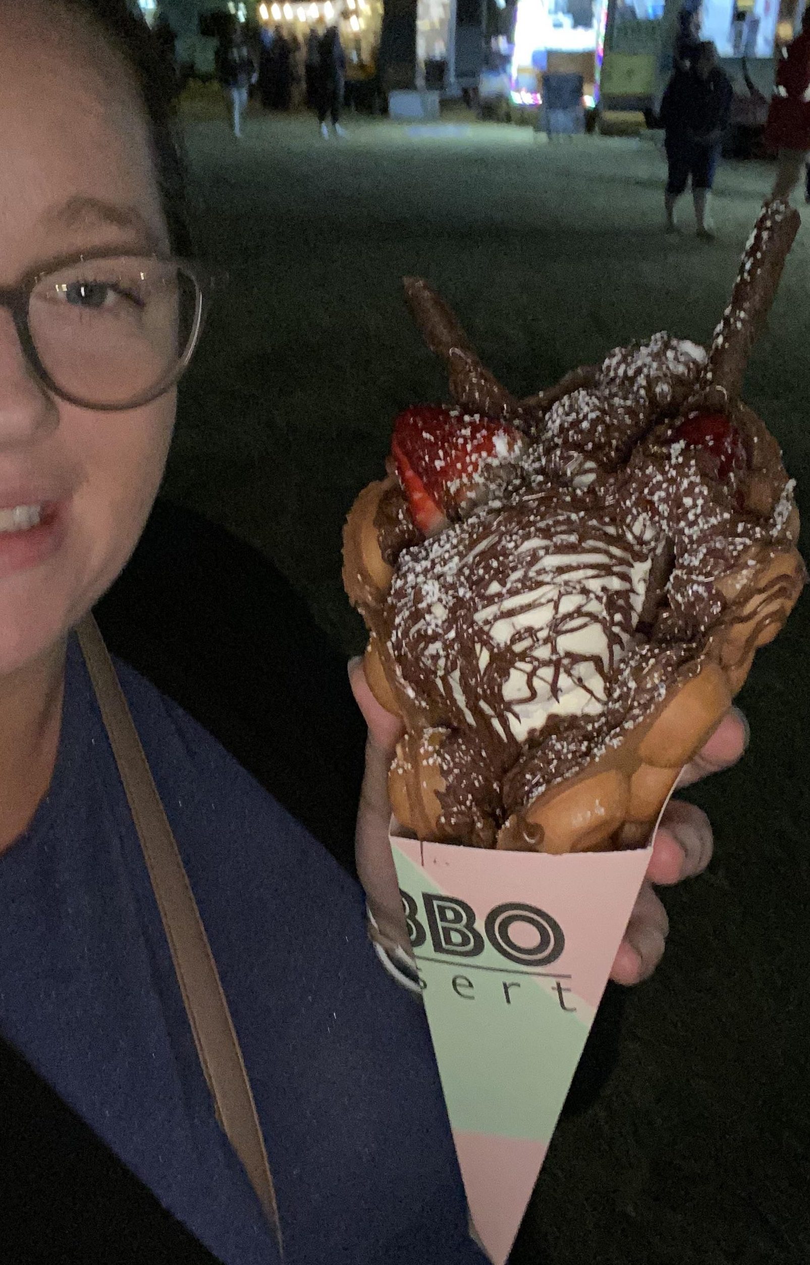 Ant Bubble Waffle 1 ant bubble waffle