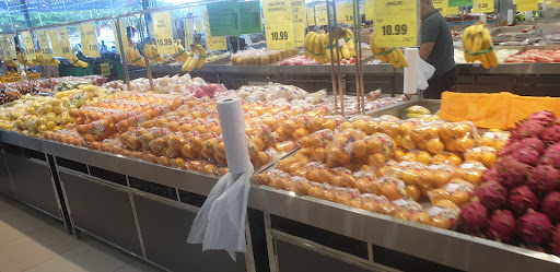 Target Supermarket Yong Peng