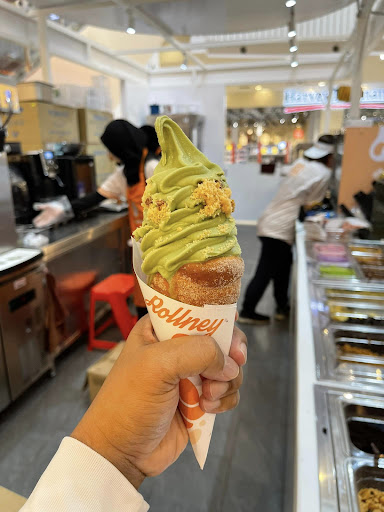 Rollney @ Aeon Kota Bharu Rollney @ Aeon Kota Bharu