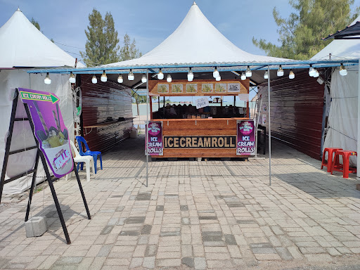 ICE CREAM ROLLS PANTAI KLEBANG