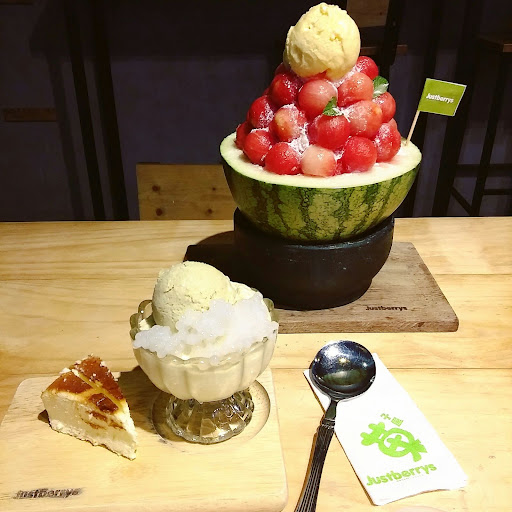 Justberrys Dessert House Justberrys Dessert House