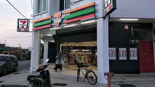 7CAFé by 7-Eleven Taman Sayang Selasih (#2657) 7CAFé by 7-Eleven Taman Sayang Selasih (#2657)