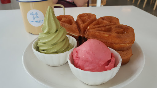 Fourspoons Ice-cream Cafe Fourspoons Ice-cream Cafe