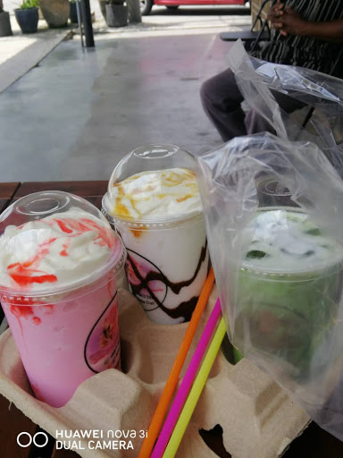 Sedap Stall Popis Chocolate, Nachos Cheese & Coconut Shake Sedap Stall Popis Chocolate, Nachos Cheese & Coconut Shake