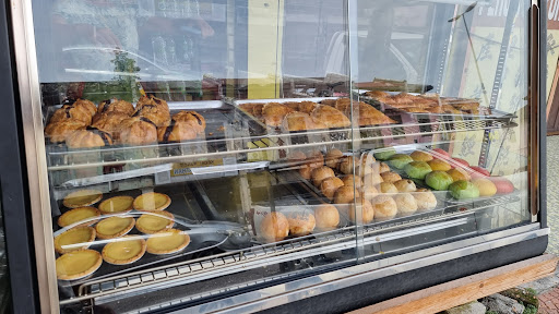 Tai Chong Biscuits & Confectionery 美罗大众饼干土产店