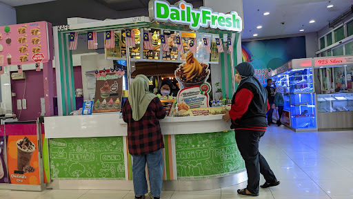 Mydin Mall ( Parit Buntar, Perak ) Mydin Mall ( Parit Buntar, Perak )