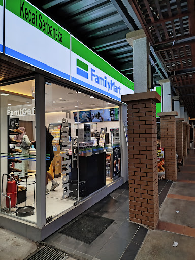 FamilyMart R&R Tapah SB
