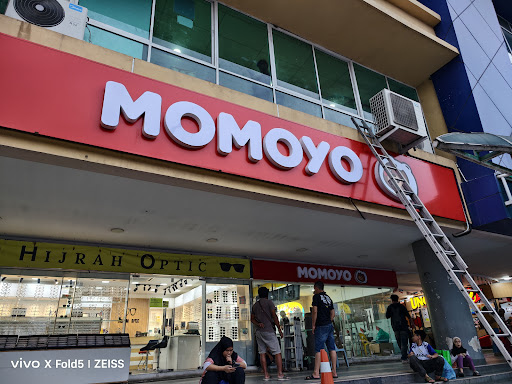Momoyo Lahad Datu Momoyo Lahad Datu
