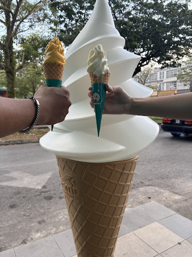 WEDRINK Emart Batu Kawa