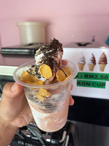 Aiskrim Cik Mia - Cik Mia Creamery