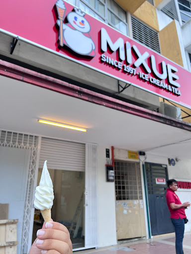 mixue icecream bayu tinggi 蜜雪冰城 mixue icecream bayu tinggi 蜜雪冰城