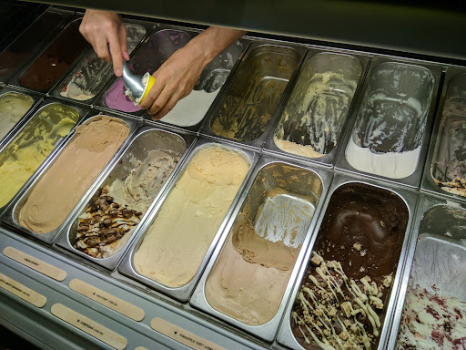 Inside Scoop Kota Kemuning