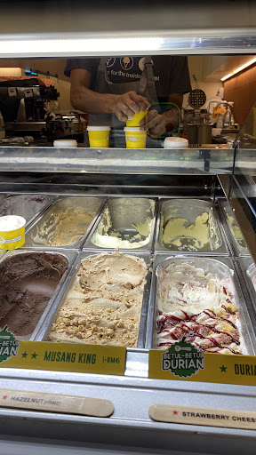 Inside Scoop Bukit Jelutong Inside Scoop Bukit Jelutong