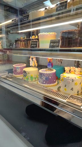 Kedai kek tongkang pechah @D'Honey Bakery Batu Pahat Kedai kek tongkang pechah @D'Honey Bakery Batu Pahat