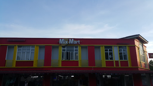Mix Mart Group Air Biru Mix Mart Group Air Biru